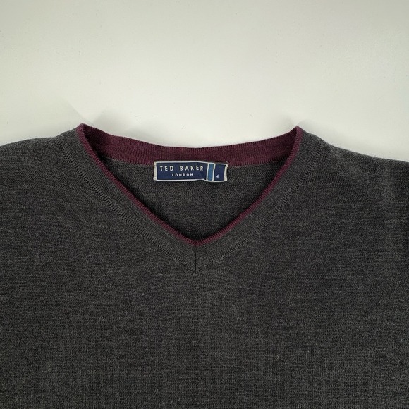 Ted Baker V Neck Wool Sweater Italy Men's Lg (Baker Sz 4) *FLAW* - Picture 2 of 7